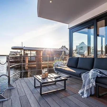 Floatinghouse Am - Lp8 * Peenemunde