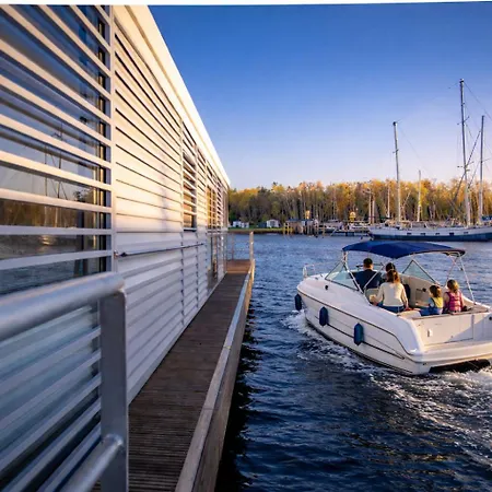 Floatinghouse Am - Lp8 * Peenemunde
